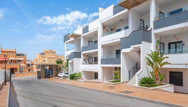 1. Apartment / flat - Resale - Torrevieja - Costa Blanca South