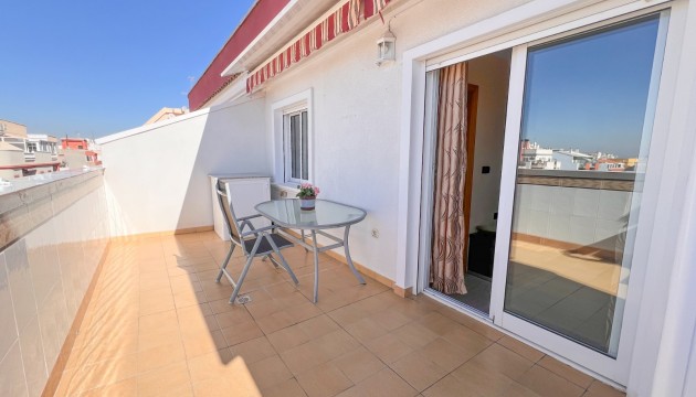 Apartamento - Wiederverkauf - Torrevieja - Torrevieja