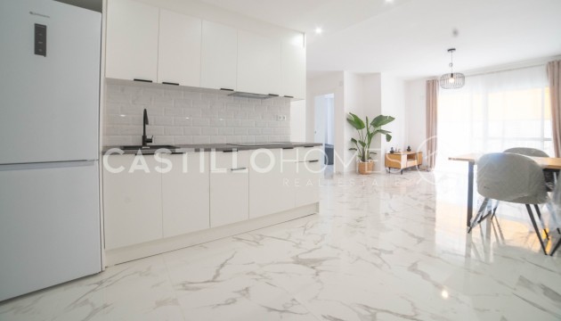 Apartment - Resale - Torrevieja - Centro