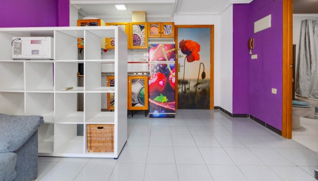 Apartment - Resale - Torrevieja -
                Playa de los Locos