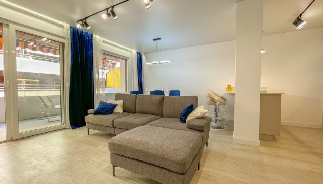Apartment - Resale - Torrevieja - Playa Los Naufragos
