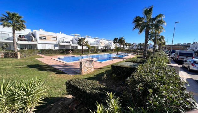 Apartment - Wiederverkauf - Orihuela - Vistabella