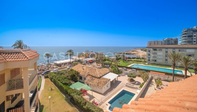 Apartment - Wiederverkauf - Torrevieja - CAS-18412