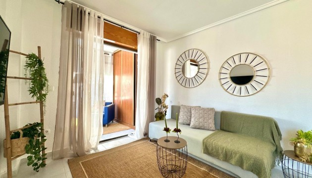 Apartment - Wiederverkauf - Torrevieja -
                El chaparral