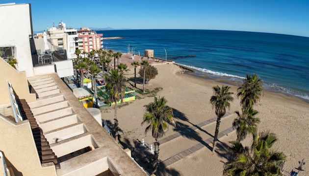 Apartment - Wiederverkauf - Torrevieja - La Mata