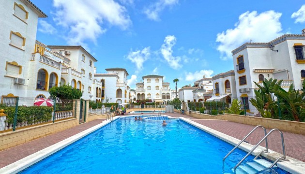 Apartment - Wiederverkauf - Torrevieja - La Mata