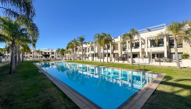 Apartment - Wiederverkauf - Torrevieja - Los Balcones