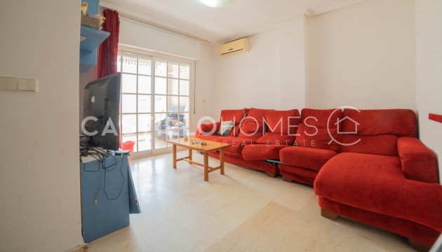 Apartment - Wiederverkauf - Torrevieja - Playa de los Locos