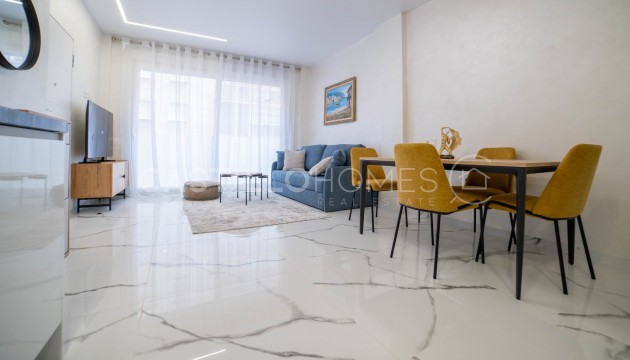 Apartment - Wiederverkauf - Torrevieja - Playa del Cura