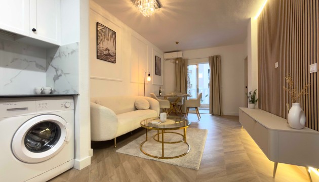 Apartment - Wiederverkauf - Torrevieja - Torrevieja