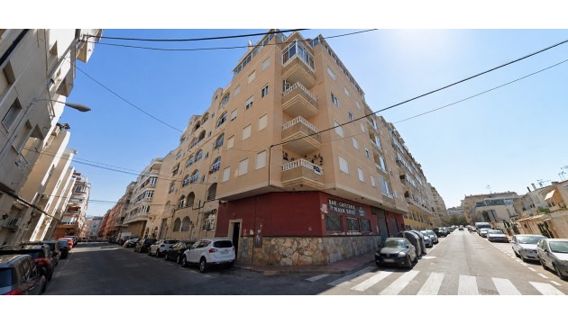 Apartment - Wiederverkauf - Torrevieja - Torrevieja