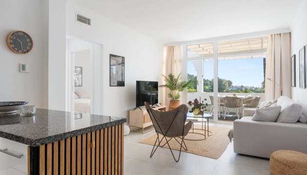 Appartement - Herverkoop - Benahavis - La Quinta