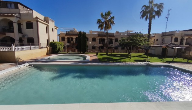 Bungalow - Herverkoop - Torrevieja - Sector 25