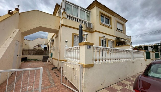 Bungalow - Wiederverkauf - Orihuela Costa - La Florida