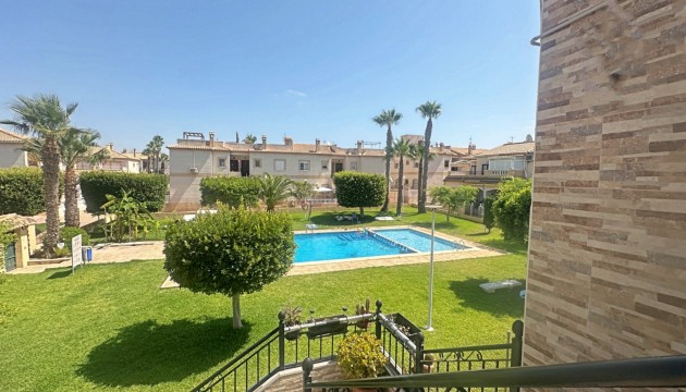 Bungalow - Wiederverkauf - Torrevieja - Aguas Nuevas
