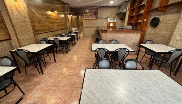 Business premises - Wiederverkauf - Torrevieja - Torrevieja