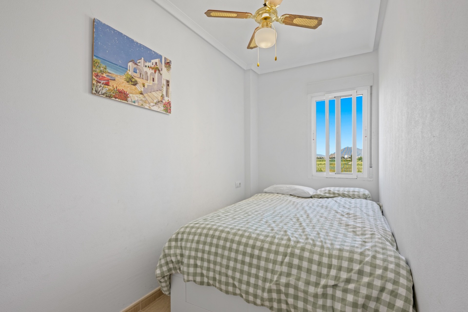 Herverkoop - 1. Apartment / flat -
Daya Nueva - Costa Blanca South