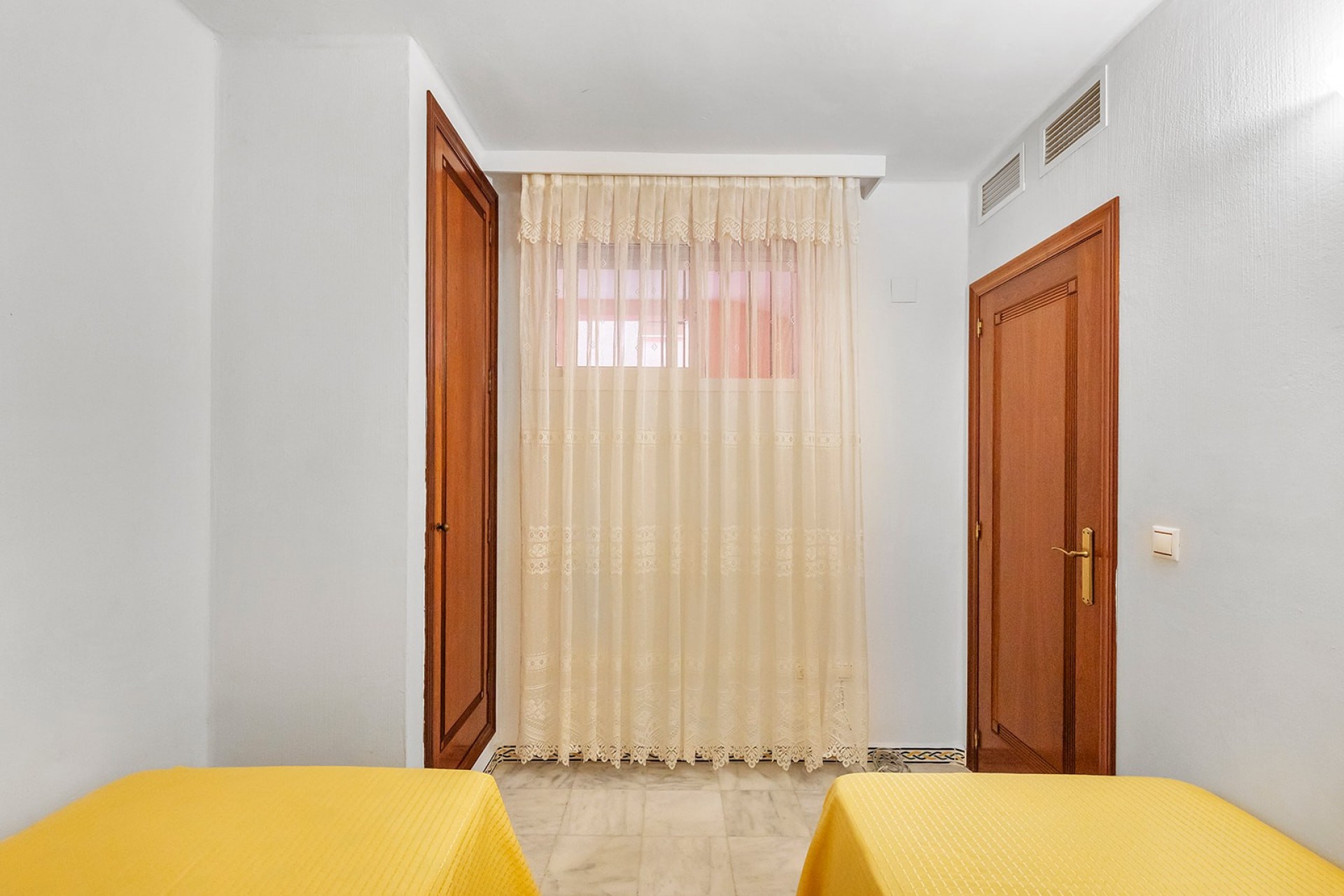 Herverkoop - 1. Apartment / flat -
Torrevieja - Playa de los locos