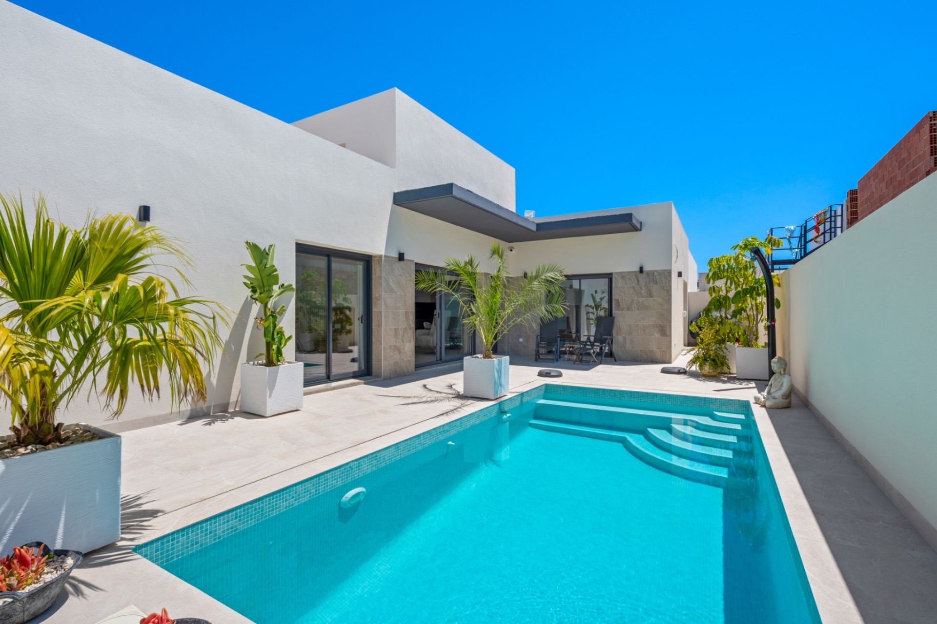 Herverkoop - 6. Detached villa -
Daya Nueva - Costa Blanca South