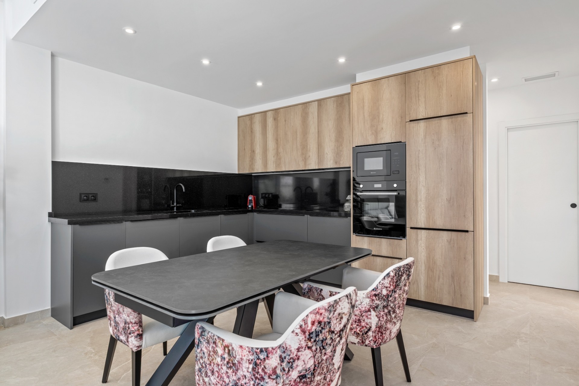 Herverkoop - 6. Detached villa -
Daya Nueva - Costa Blanca South