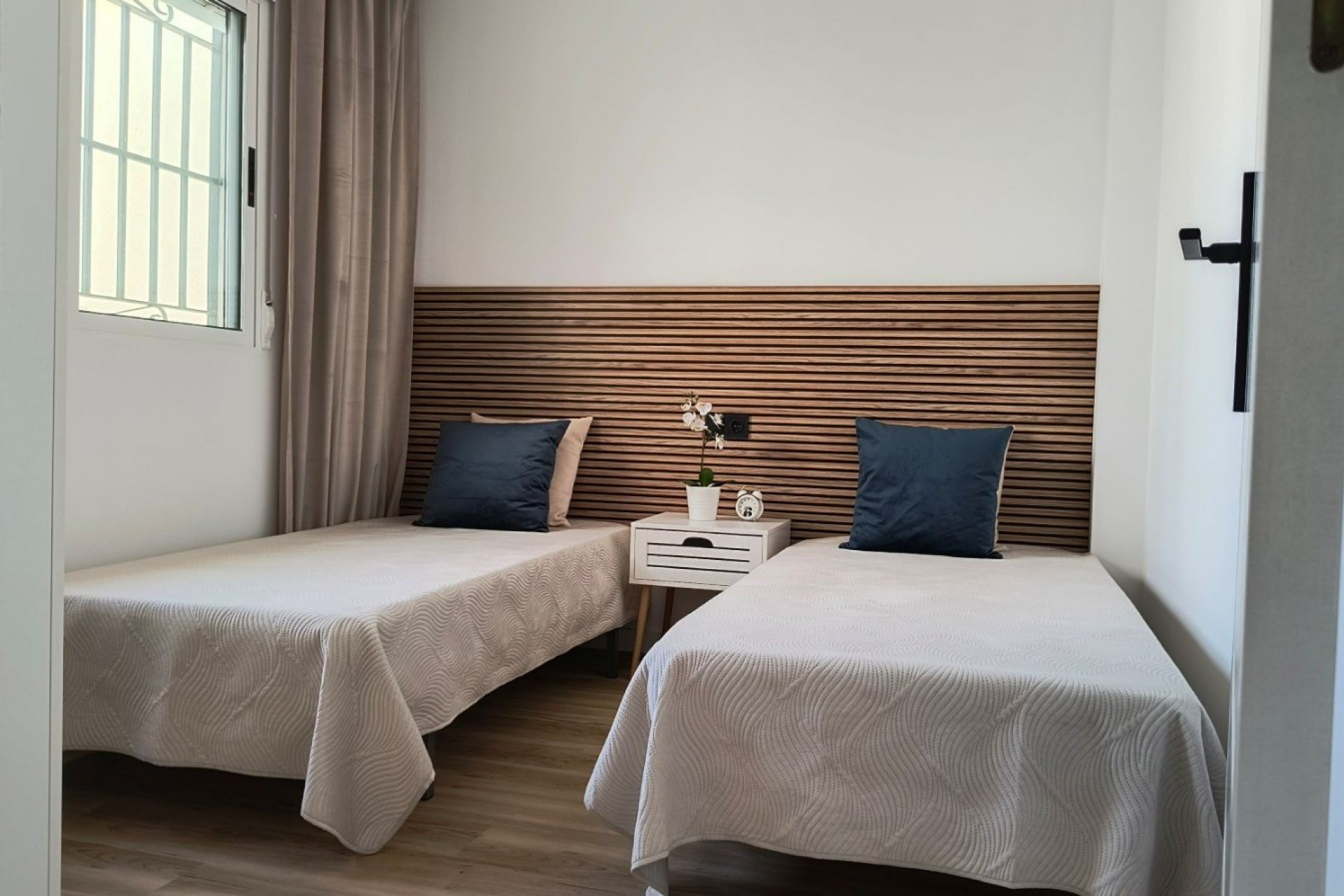 Herverkoop - Adosado -
Orihuela Costa - Punta Prima