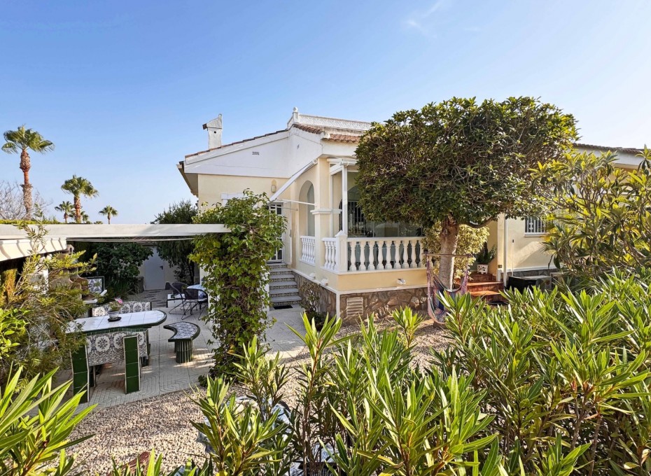 Herverkoop - Adosado -
Rojales - Ciudad Quesada