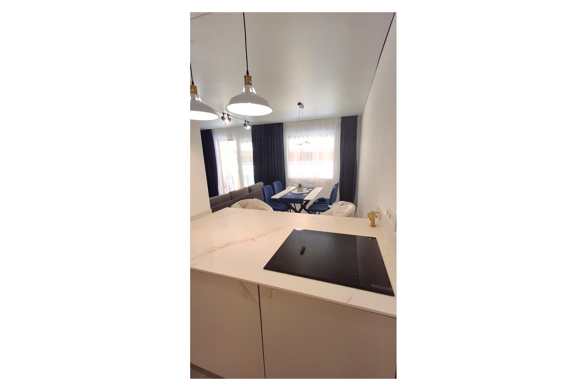 Herverkoop - Apartament / Duplex -
Torrevieja - Playa Acequion
