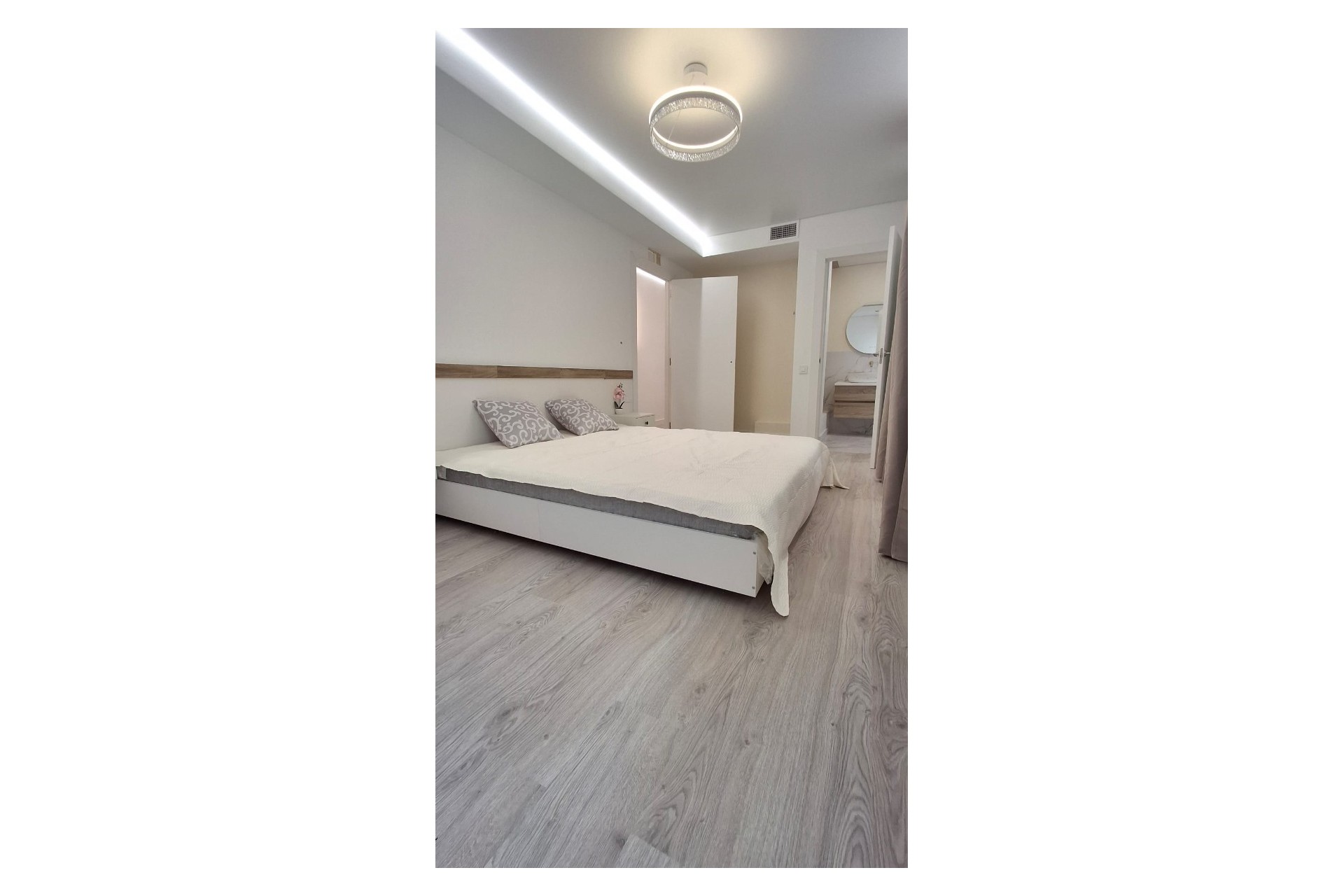 Herverkoop - Apartament / Duplex -
Torrevieja - Playa Acequion