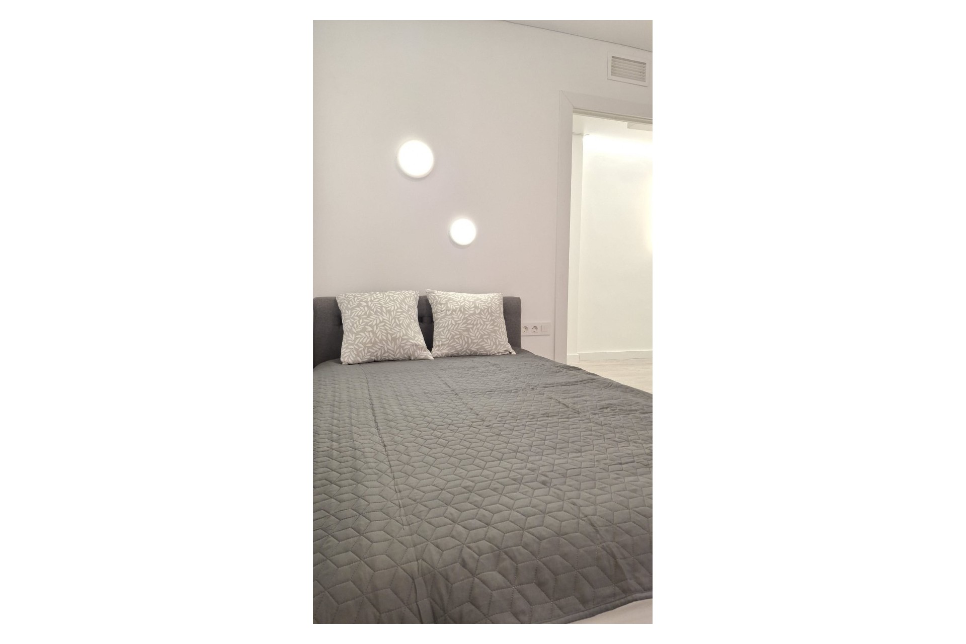 Herverkoop - Apartament / Duplex -
Torrevieja - Playa Acequion