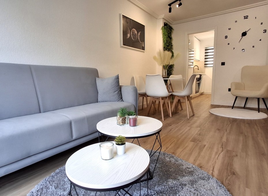 Herverkoop - Apartament / Duplex -
Torrevieja
