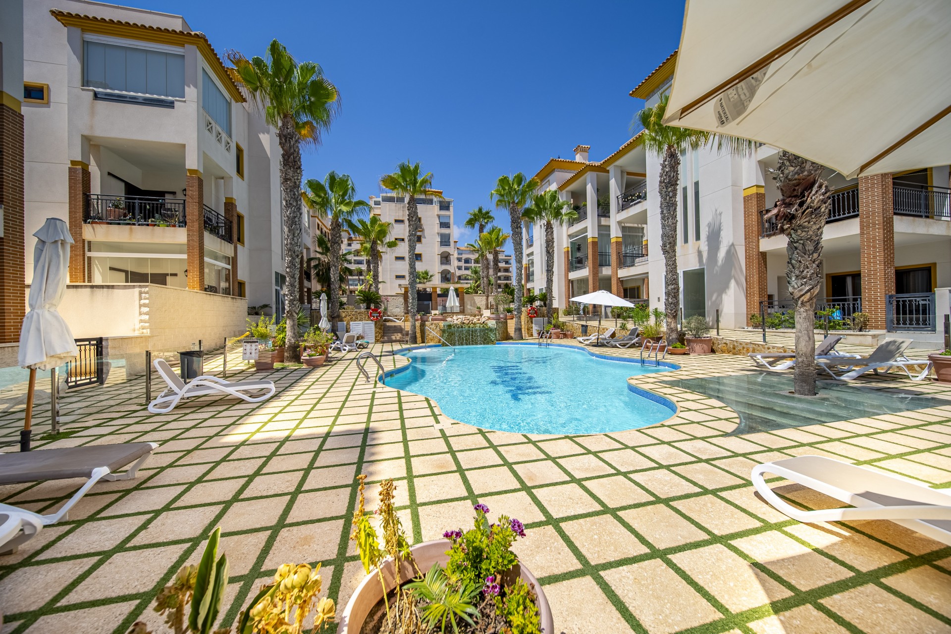 Herverkoop - Apartamento -
Guardamar del Segura