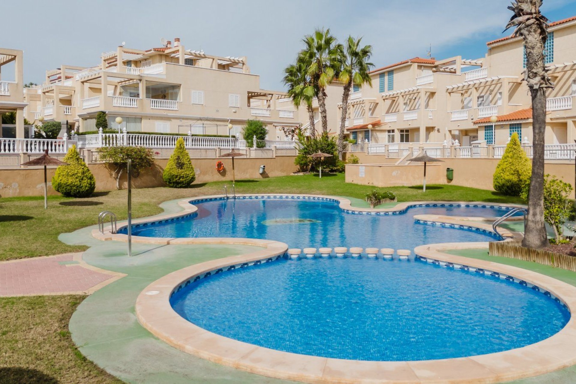 Herverkoop - Apartamento -
Orihuela Costa - Playa Flamenca