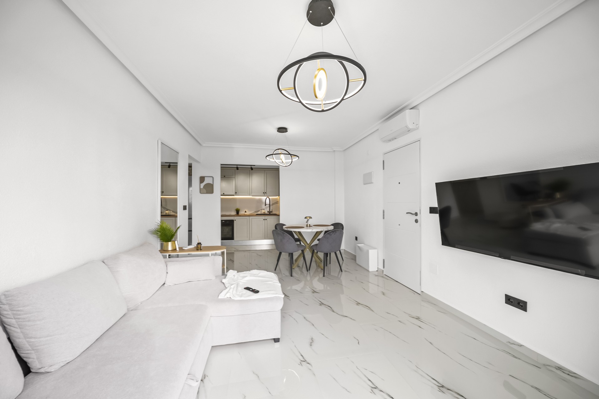 Herverkoop - Apartamento -
Orihuela Costa - Playa Flamenca