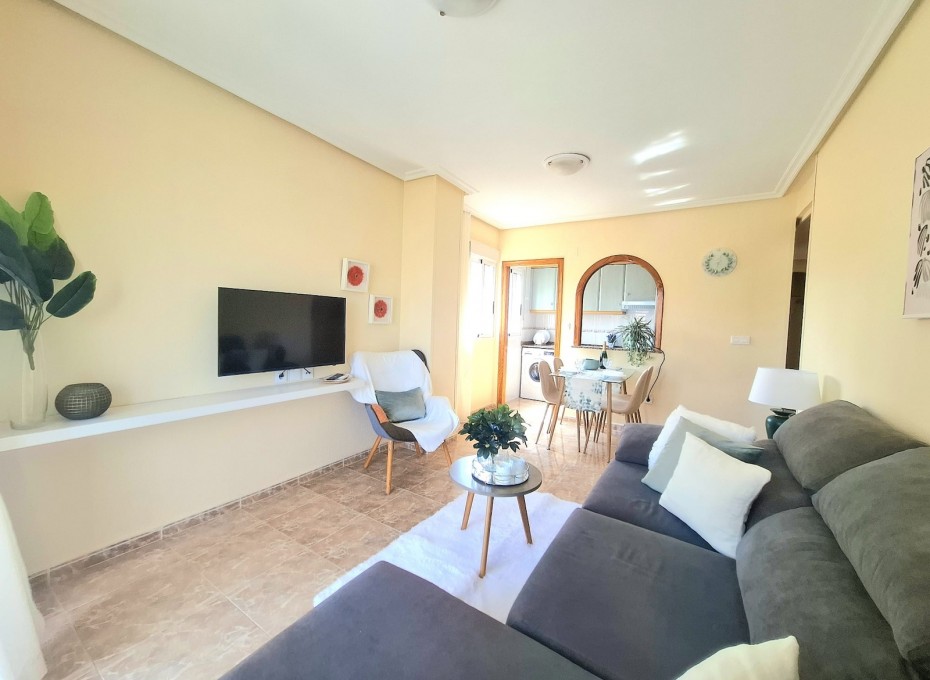 Herverkoop - Apartamento -
Torrevieja - Centro