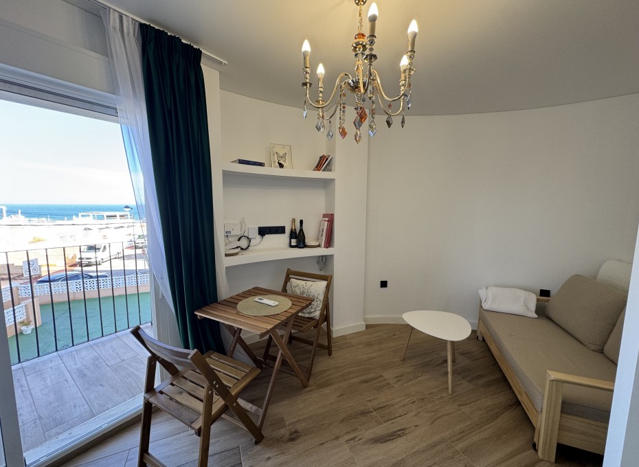 Herverkoop - Apartamento -
Torrevieja - La Mata