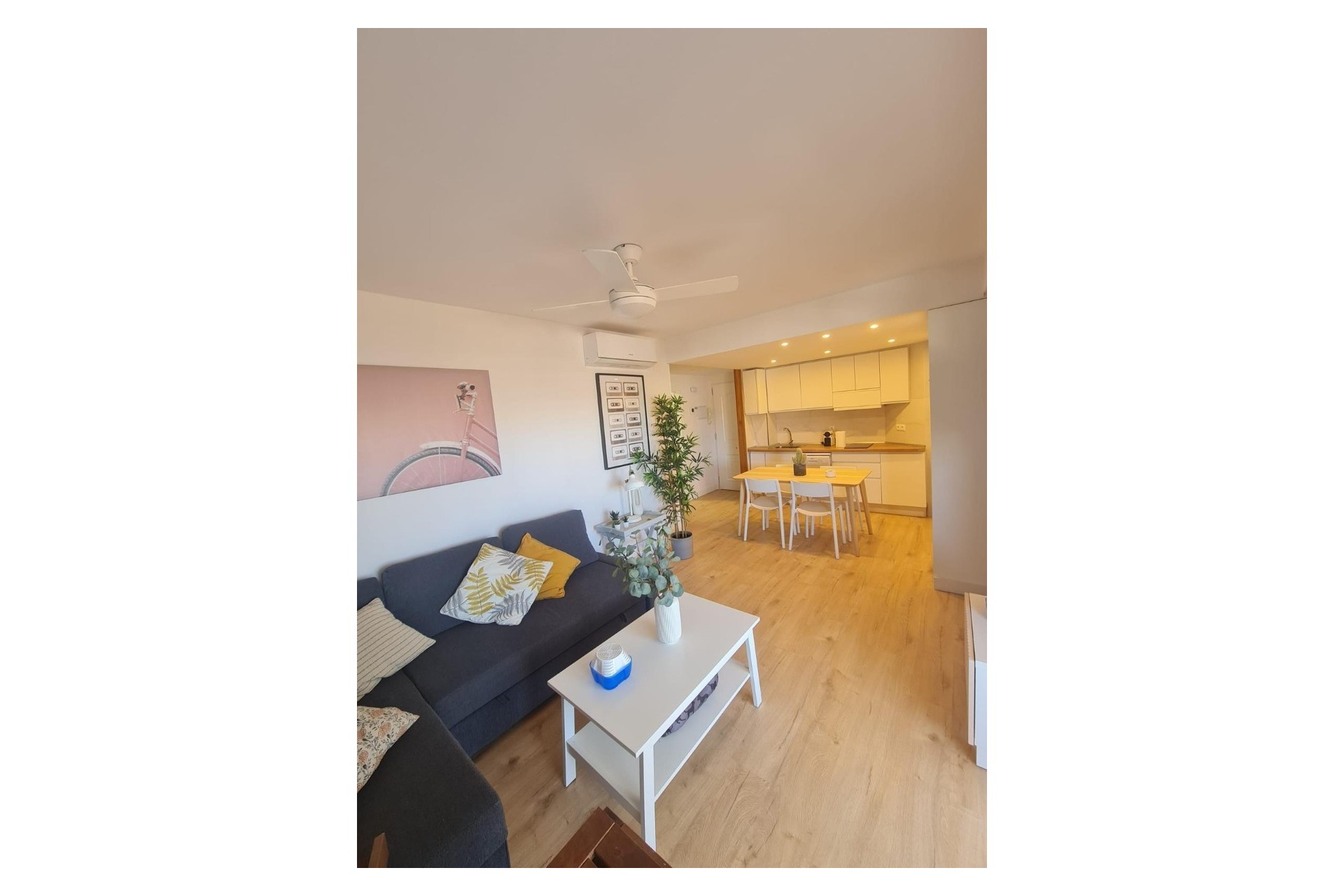 Herverkoop - Apartamento -
Torrevieja - La Mata