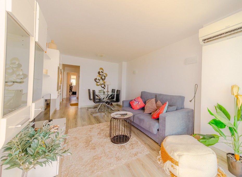 Herverkoop - Apartamento -
Torrevieja - Playa del cura