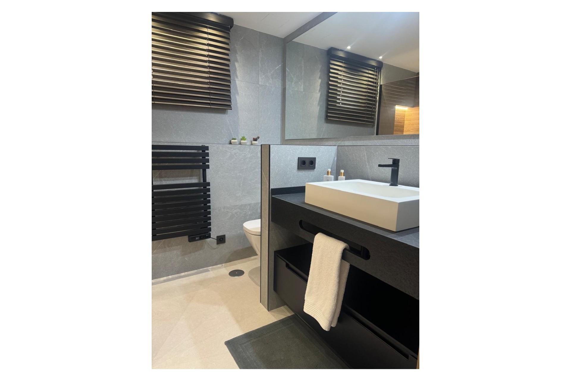 Herverkoop - Apartamento -
Torrevieja