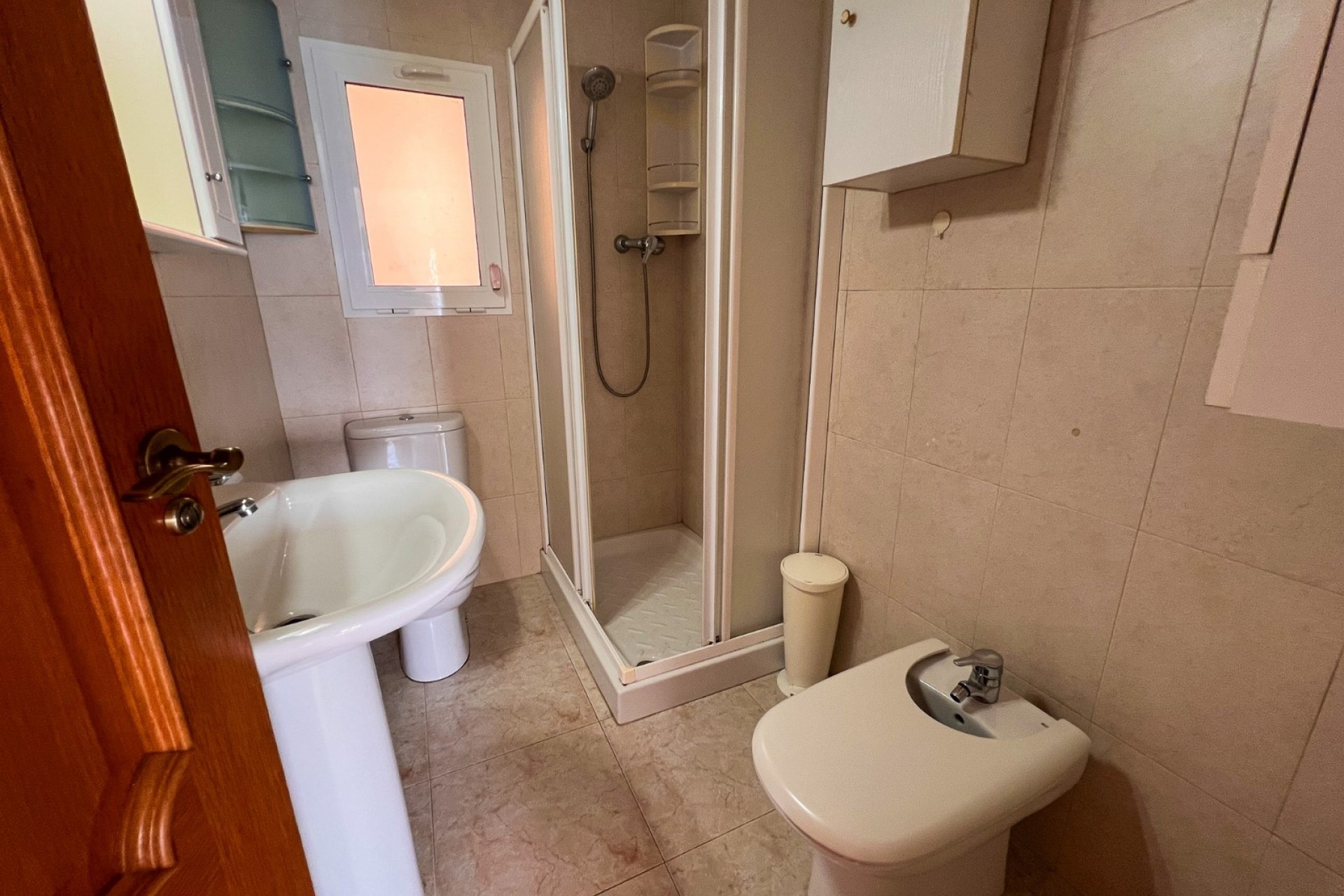 Herverkoop - Apartamento -
Torrevieja