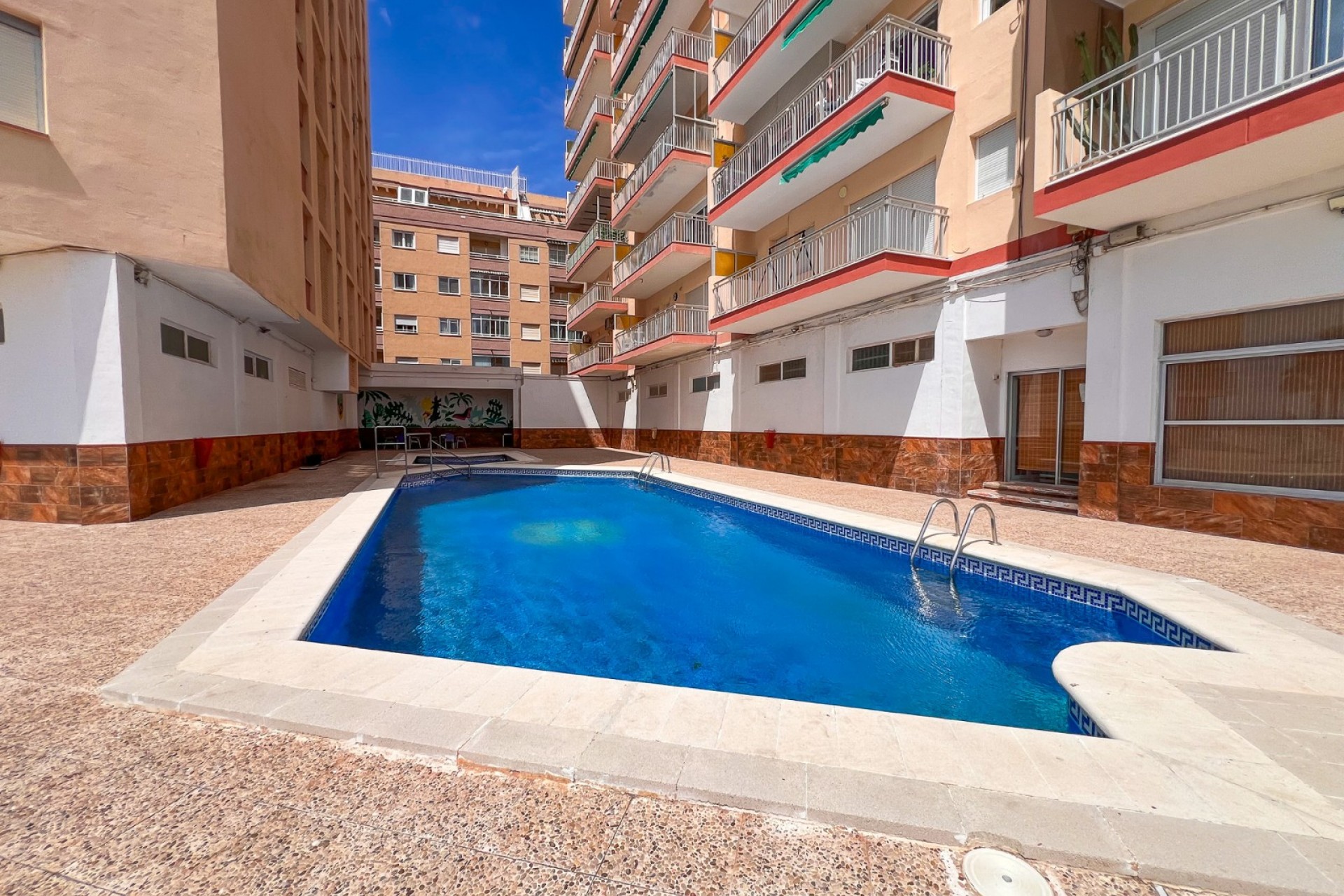 Herverkoop - Apartamento -
Torrevieja