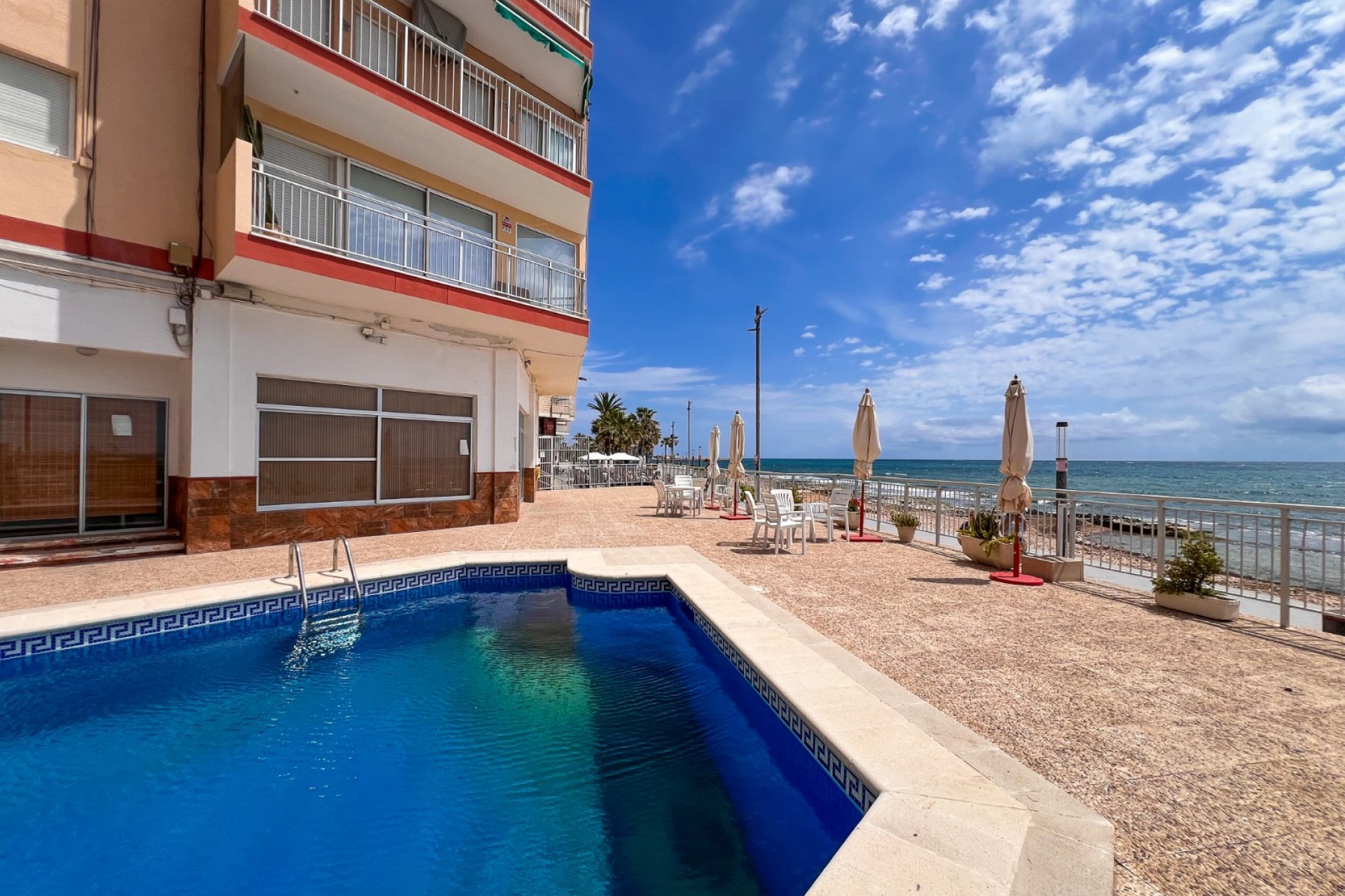 Herverkoop - Apartamento -
Torrevieja