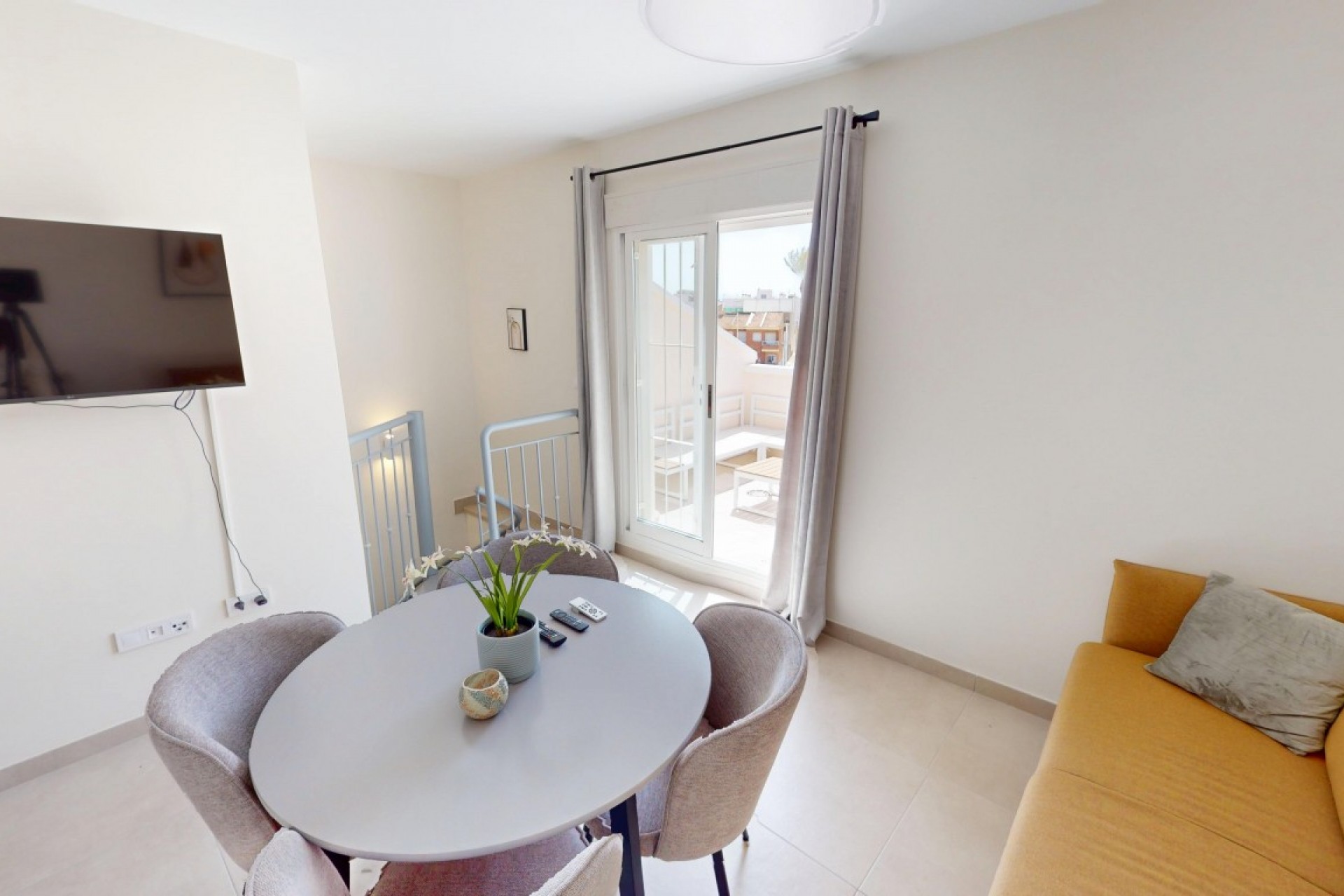 Herverkoop - Apartment Duplex -
Los Alcazares - Los Alcázares