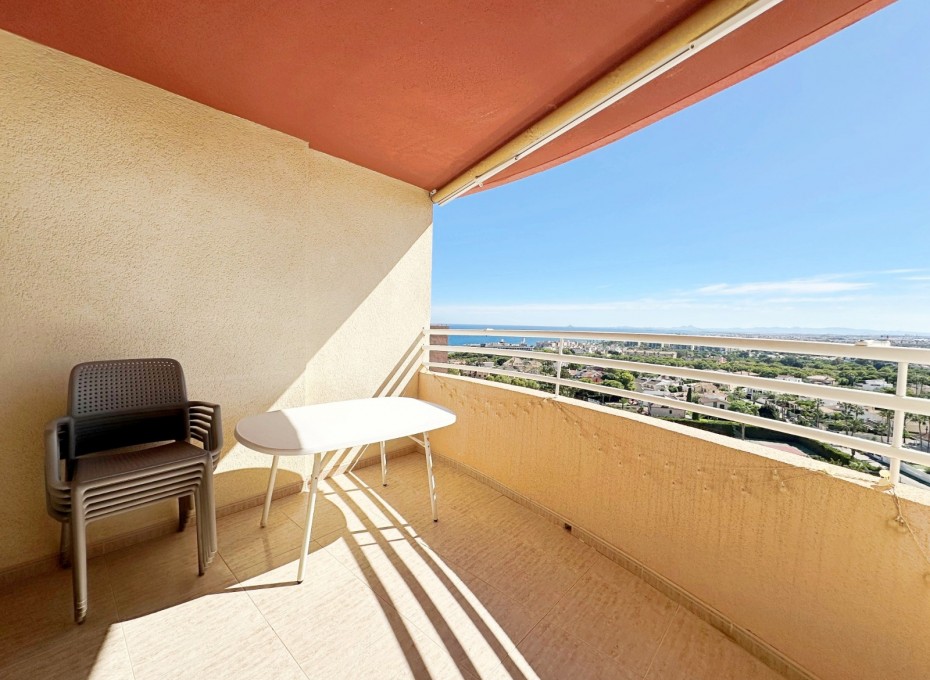 Herverkoop - Apartment / Duplex -
Orihuela Costa - Campoamor