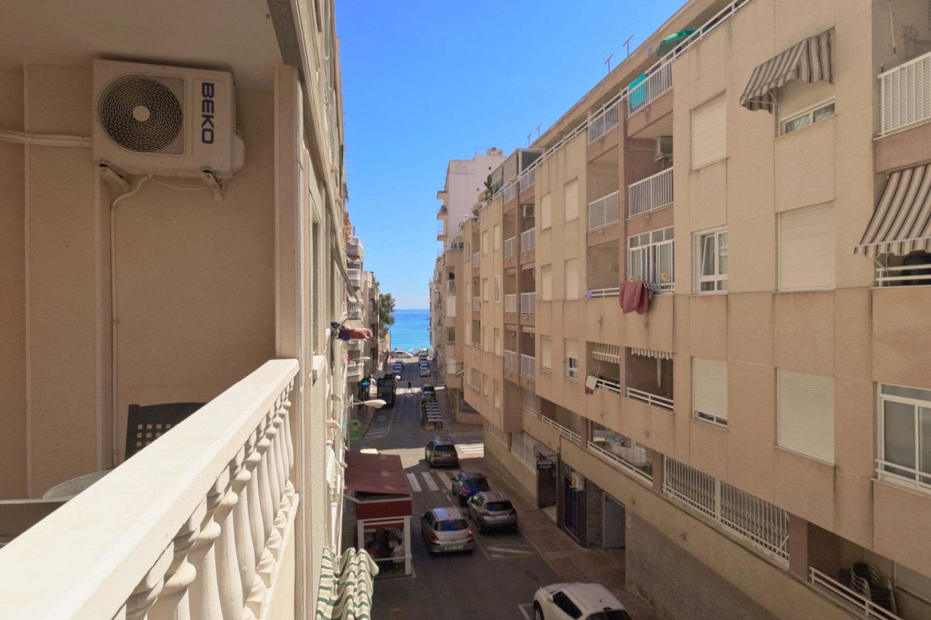 Herverkoop - Apartment / Duplex -
Torrevieja - Playa de los locos