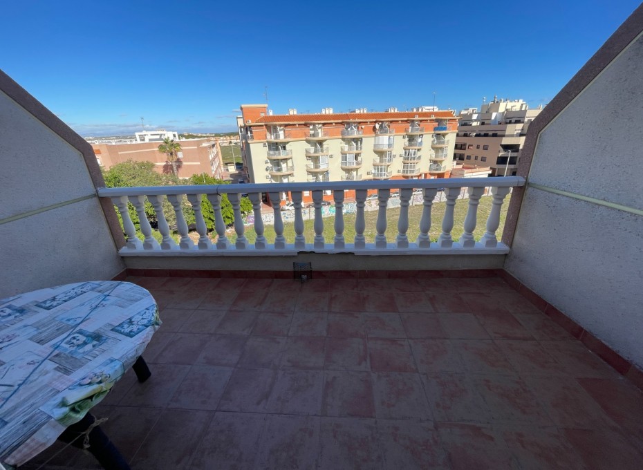 Herverkoop - Apartment - Flat -
La Mata