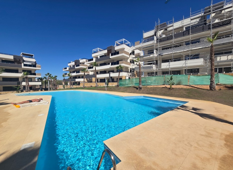 Herverkoop - Apartment / Flat * -
Orihuela Costa - Los Altos *