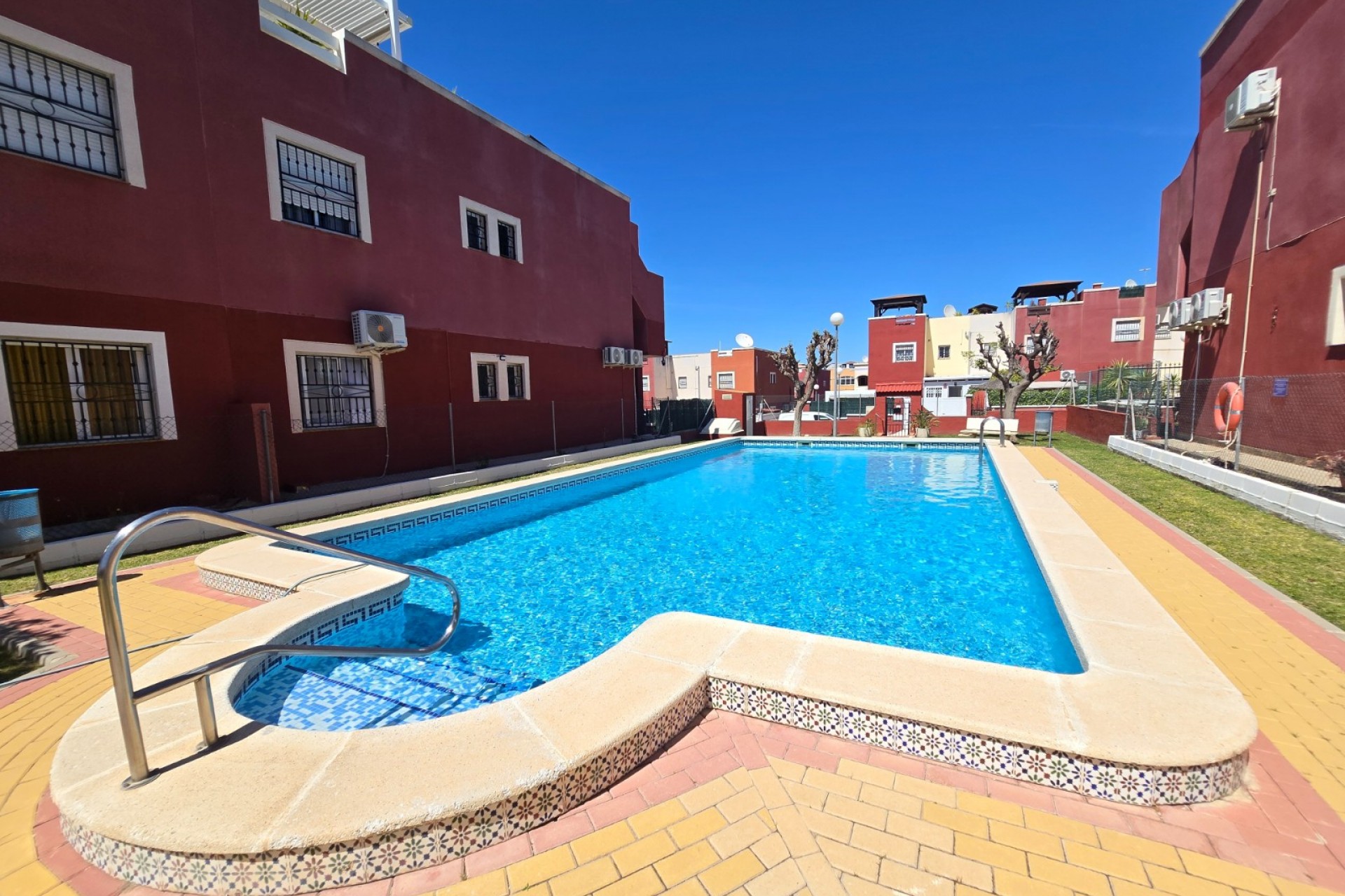 Herverkoop - Apartment / Flat * -
Orihuela Costa * - Los Altos *