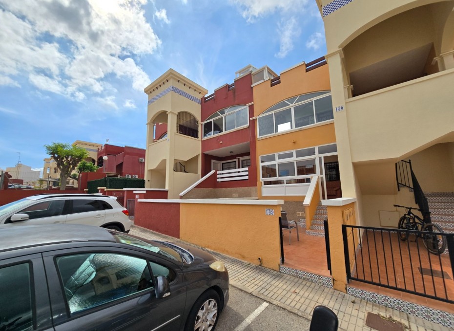 Herverkoop - Apartment / Flat * -
Orihuela Costa * - Los Altos *