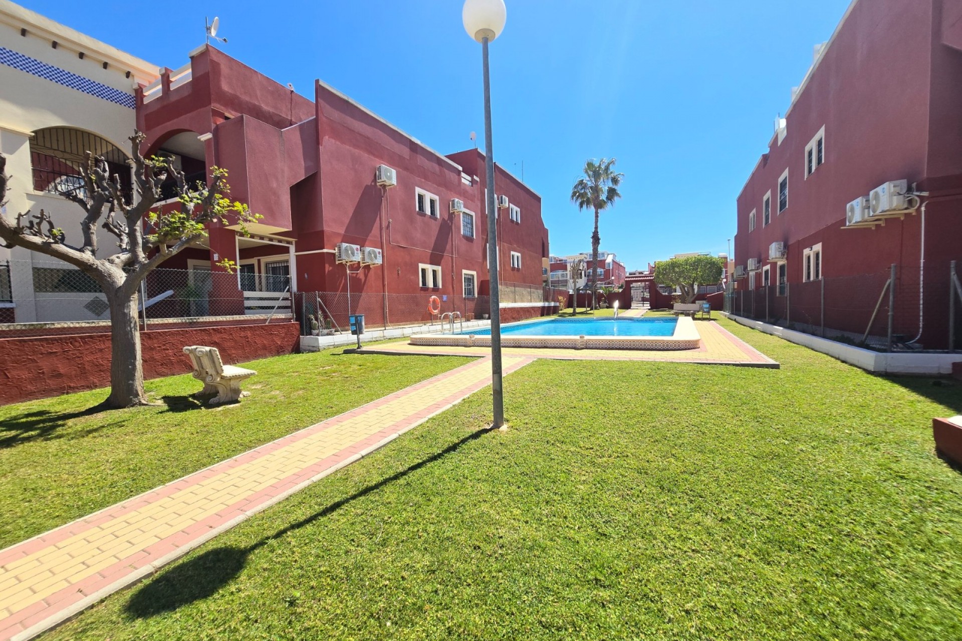 Herverkoop - Apartment / Flat * -
Orihuela Costa * - Los Altos *