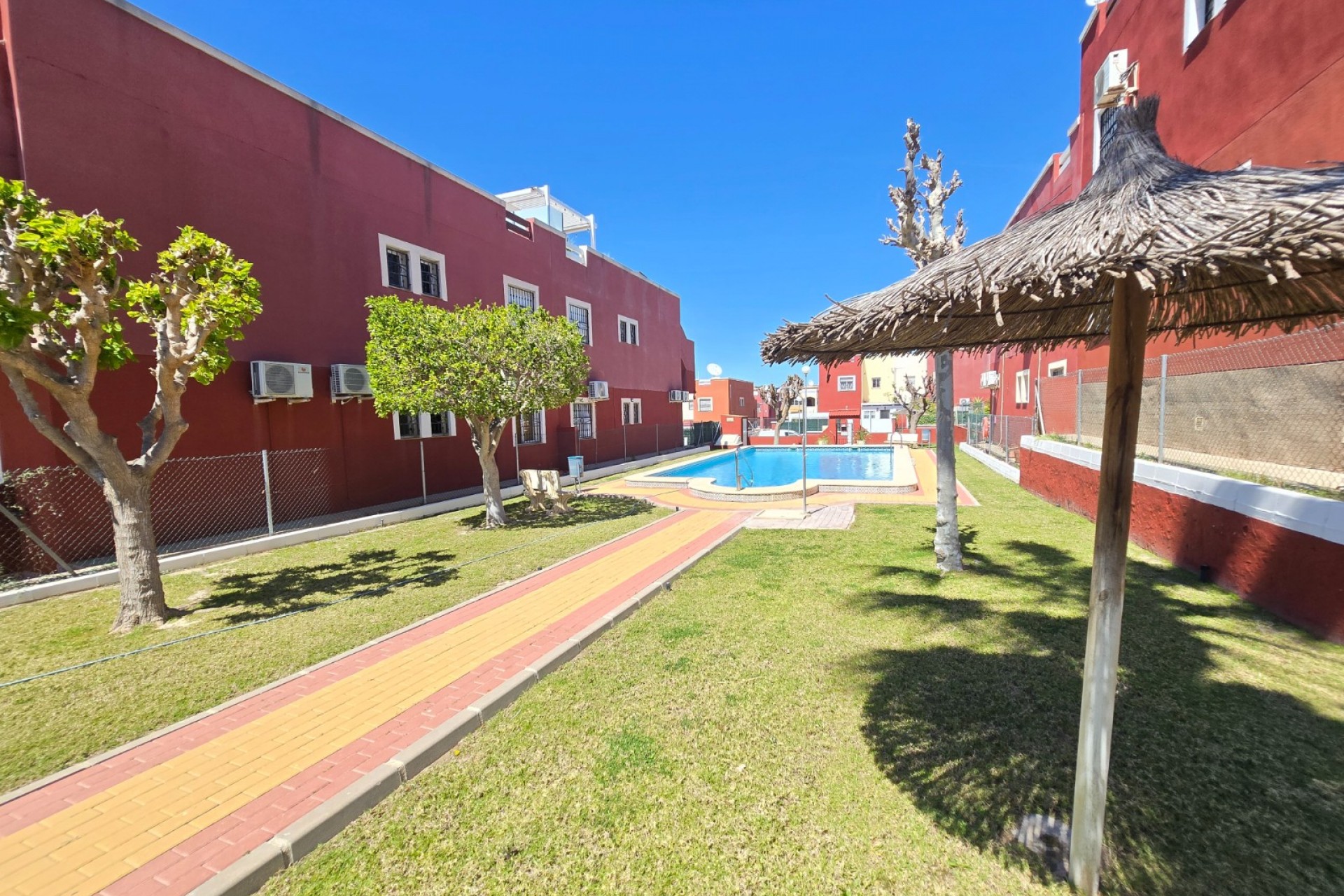 Herverkoop - Apartment / Flat * -
Orihuela Costa * - Los Altos *